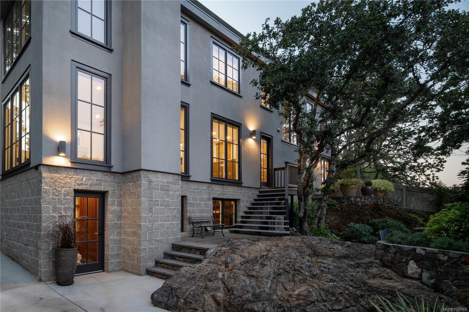 2175 Granite St, Oak Bay