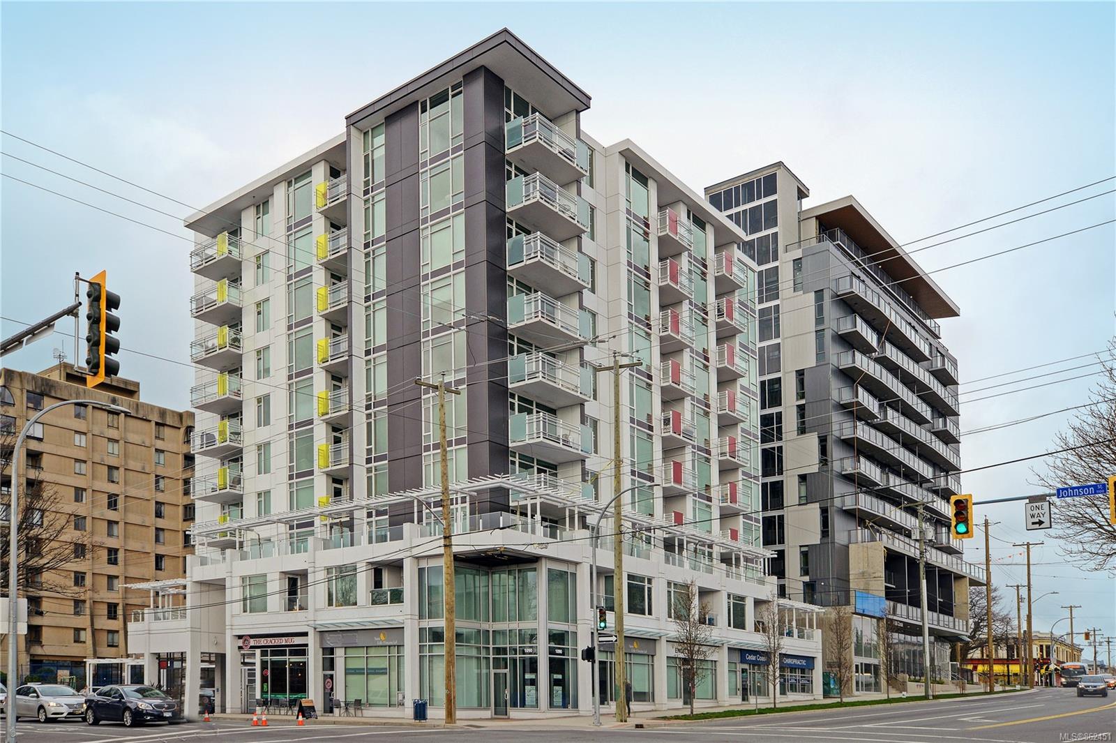 1090 Johnson St #503, Victoria